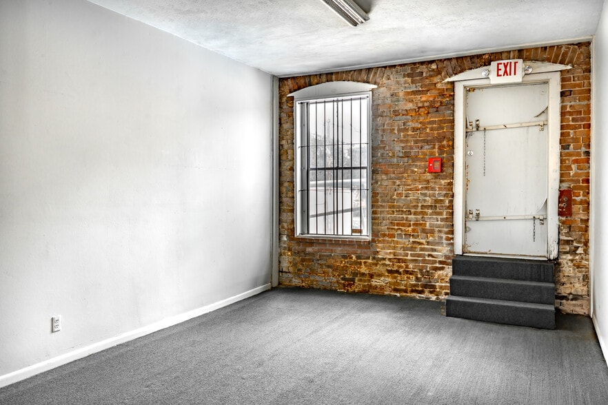 More Photos Of 1324 E 7th Ave, Tampa Restaurant For Sale