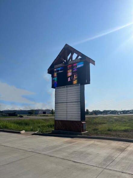 More Photos Of 5300 S Zero St, Fort Smith Storefront Retail Office For Lease