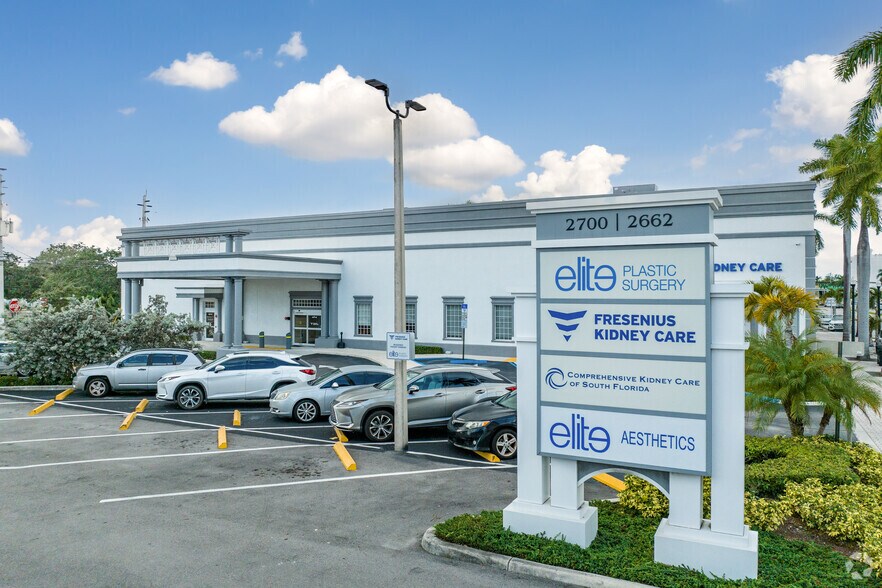 More Photos Of 2700 Hollywood Blvd, Hollywood Medical For Lease