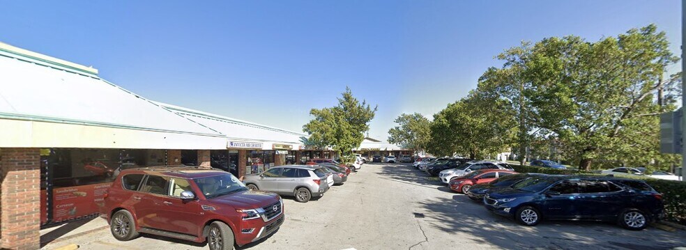More Photos Of 1169-1199 W 37th St, Hialeah Storefront For Lease