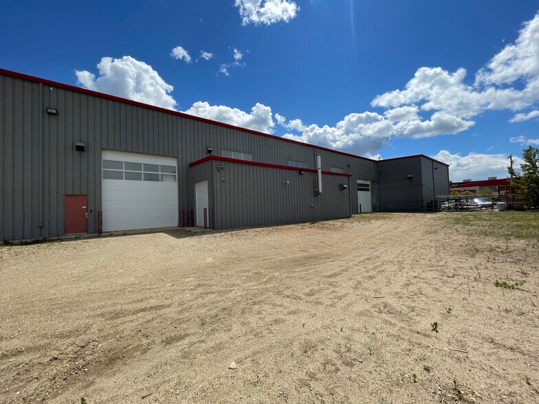 More Photos Of 7756 Edgar Industrial Way, Red Deer Warehouse For Sale