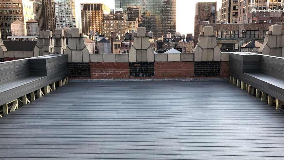 More Photos Of 247 W 38th St, New York Office For Lease