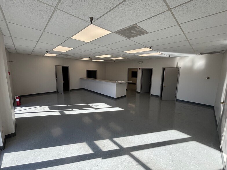 More Photos Of 3230 Messer Airport Hwy, Birmingham Industrial For Sale