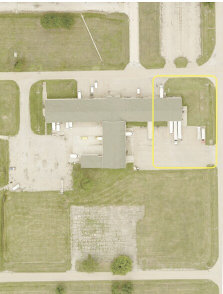 Primary Photo Of 6800 SE Evans St Forbes Fld, Topeka Distribution For Lease