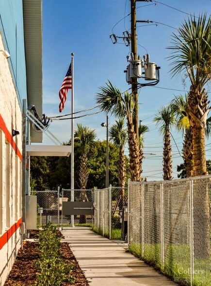 More Photos Of 2220 S 62nd Ave, Saint Petersburg Schools For Lease