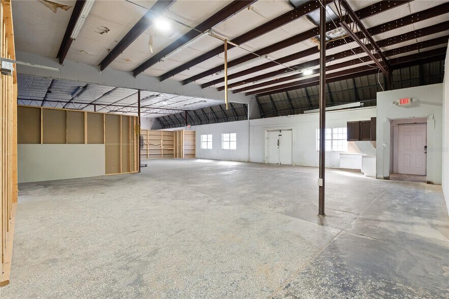 More Photos Of 904 Jan Mar Ct, Minneola Industrial For Sale