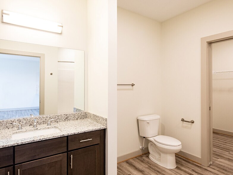 More Photos Of 1850 Merchant Ln, Hampton Apartments For Sale