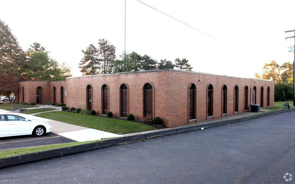 Primary Photo Of 100 30th St, Canton Office For Lease