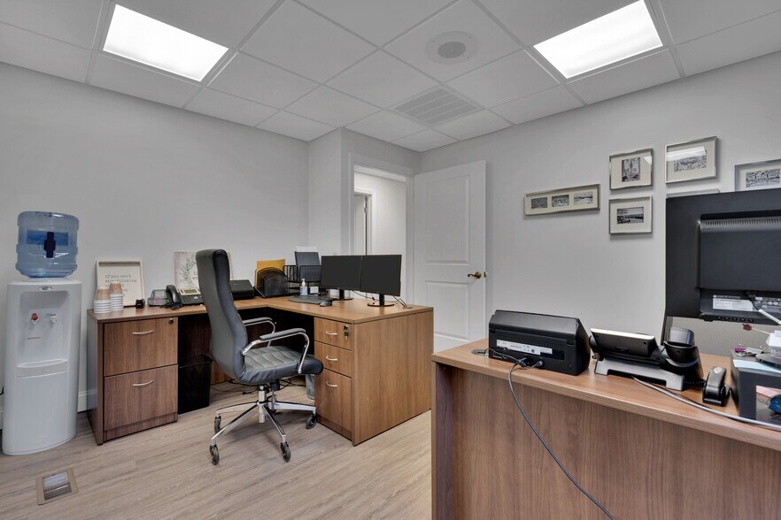 More Photos Of 776-780 Commons Way, Toms River Office For Sale