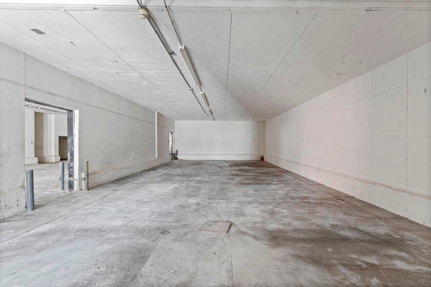 More Photos Of 410-420 E Beach Ave, Inglewood Warehouse For Sale