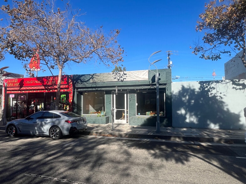 Primary Photo Of 3221 Pico Blvd, Santa Monica Storefront For Lease