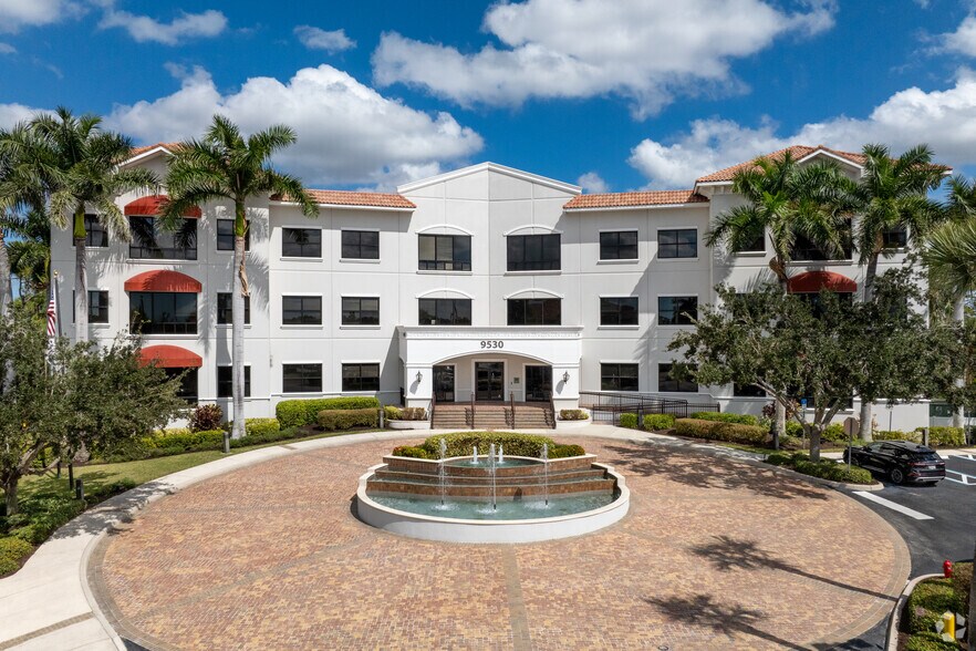 More Photos Of 9530 Marketplace Rd, Fort Myers Office For Lease