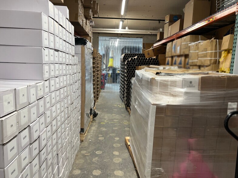 More Photos Of 140 58th St, Brooklyn Manufacturing For Lease