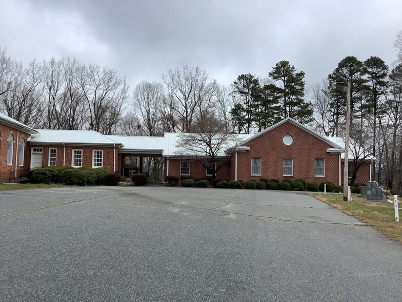 More Photos Of 605 Clarksbury Church Rd, Thomasville Religious Facility For Sale