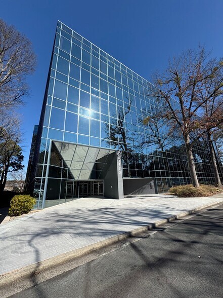 More Photos Of 1775 The Exchange SE, Atlanta Office For Lease