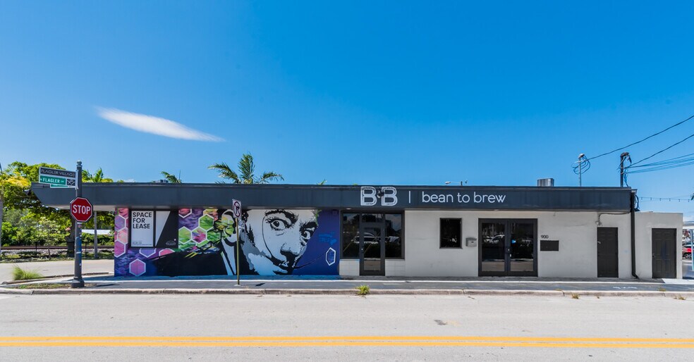 More Photos Of 900 N Flagler Dr, Fort Lauderdale General Retail For Lease