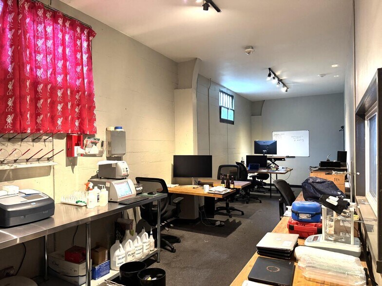 More Photos Of 644 Mason St, San Francisco Warehouse For Lease