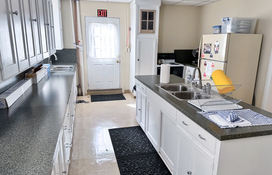 More Photos Of 1540 Roanoke rd, Daleville Specialty For Sale