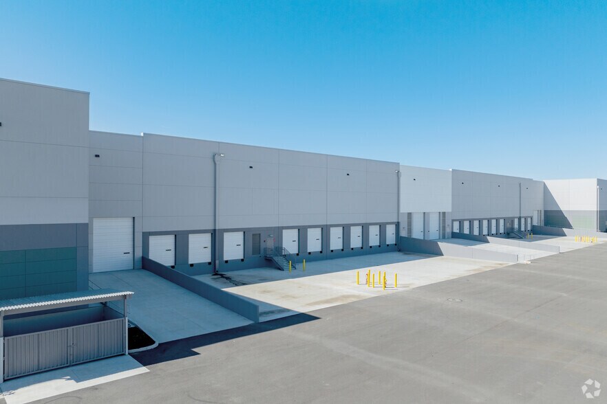 More Photos Of 901 Venture Way, Gilroy Unknown For Lease