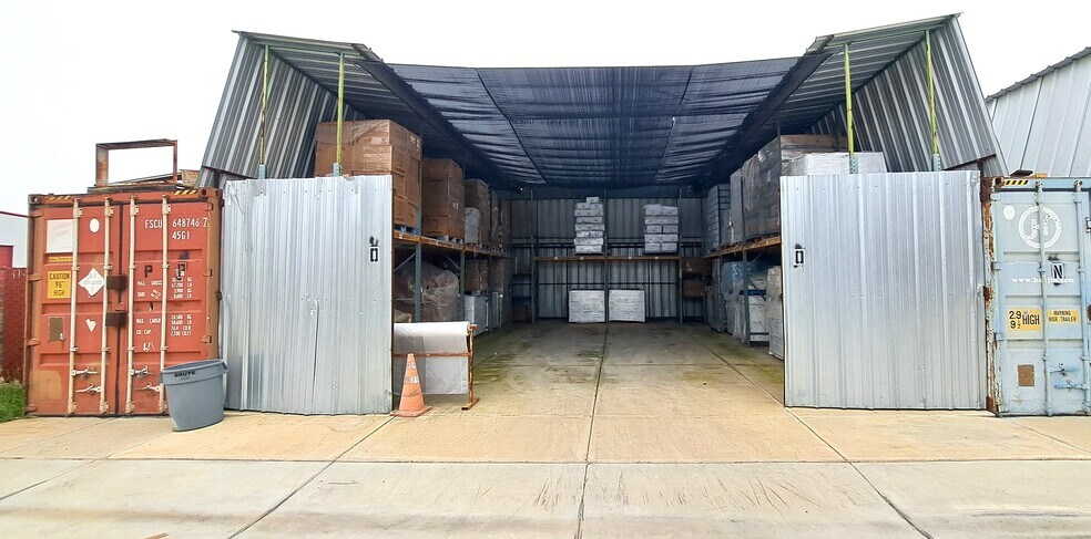More Photos Of 9309 Enos Ln, Bakersfield Warehouse For Lease