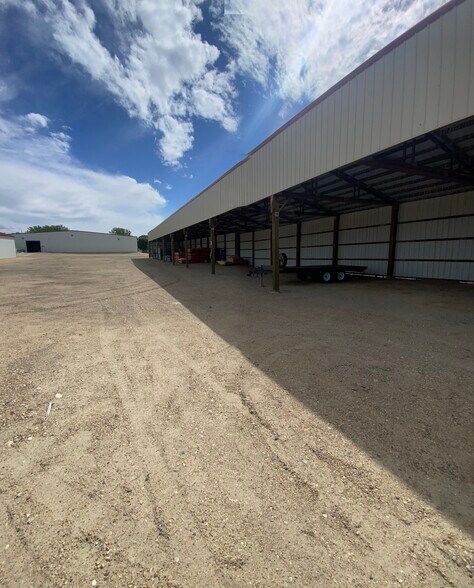 More Photos Of 3303 E Linden St, Caldwell Warehouse For Lease