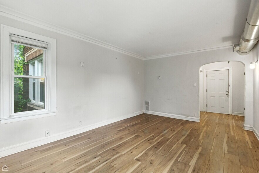 More Photos Of 936 E 80th St, Chicago Apartments For Sale