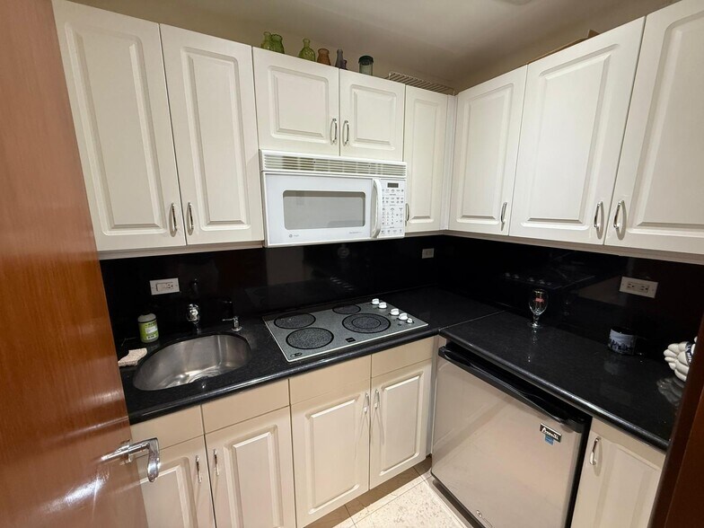 More Photos Of 151 SE 15th Rd, Miami Loft Creative Space For Sale