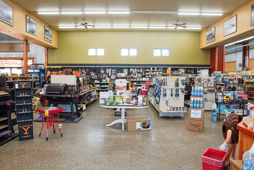 More Photos Of 50 N 2nd E, Soda Springs Convenience Store For Sale