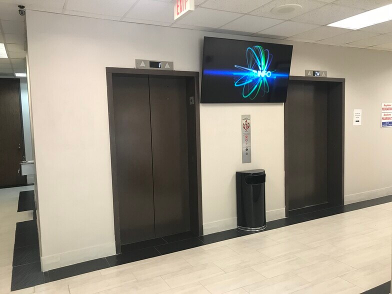 More Photos Of 3315 Burke Rd, Pasadena Medical For Lease