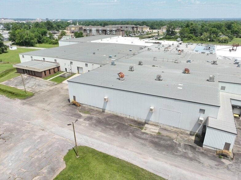 More Photos Of 1621 15th St, Augusta Warehouse For Lease