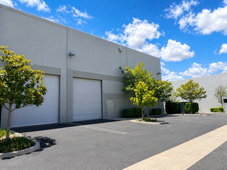 More Photos Of 4590 Ish Dr, Simi Valley Unknown For Lease