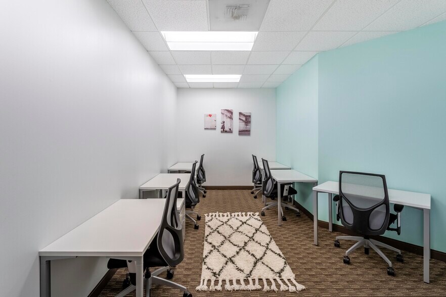More Photos Of 515 S Flower St, Los Angeles Coworking Space