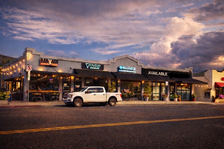 Primary Photo Of 2951-2967 E Thousand Oaks Blvd, Thousand Oaks Unknown For Lease