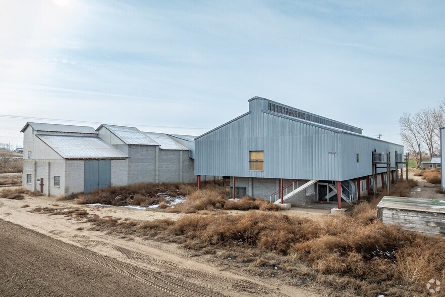 More Photos Of 20102 Tucker Rd., Greenleaf Industrial For Sale