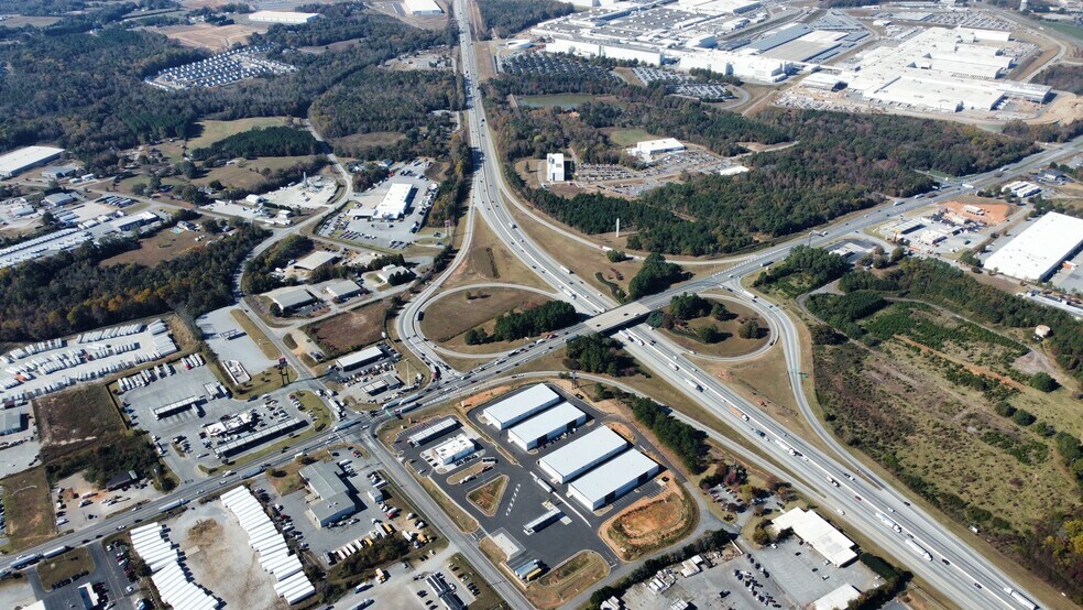 More Photos Of 252 Plemmons Rd, Duncan Unknown For Lease