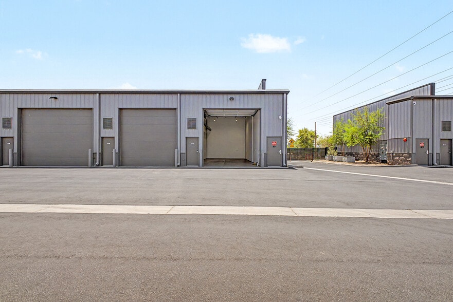 More Photos Of 450 E Willis Rd #71, Chandler Self Storage For Sale