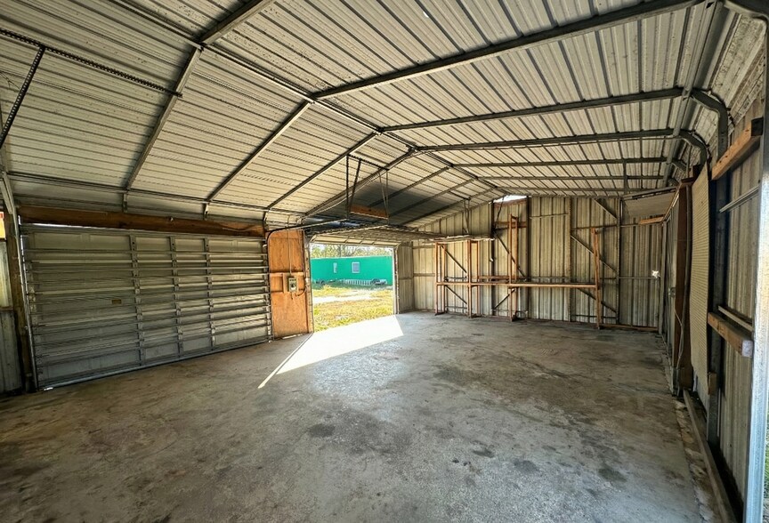 More Photos Of 13243 US Hwy 19, Hudson Auto Repair For Sale