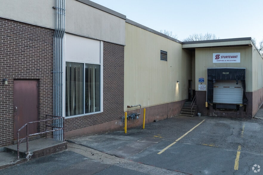 More Photos Of 342-348 Circuit St, Hanover Manufacturing For Lease