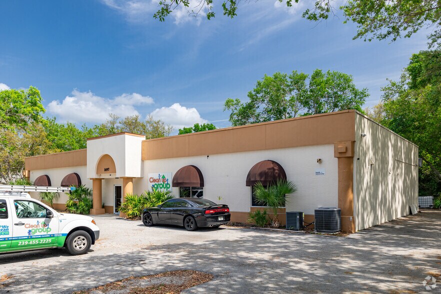 More Photos Of 1497 Rail Head Blvd, Naples Manufacturing For Sale