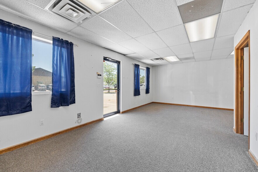 More Photos Of 217 Racquette Dr, Fort Collins Warehouse For Lease