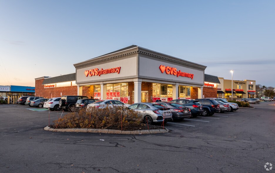 More Photos Of 616 Fellsway, Medford Unknown For Lease