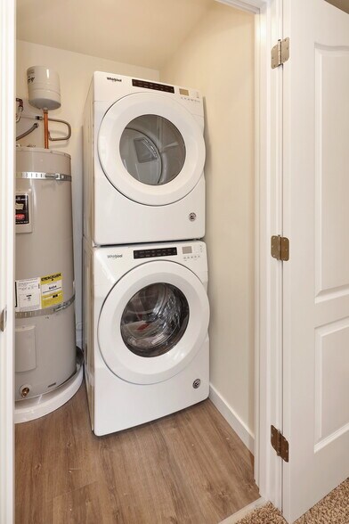 More Photos Of 404 Front St, Sumas Apartments For Sale