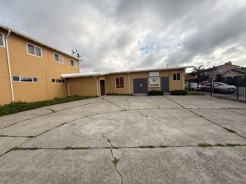 More Photos Of 1850 15th St, San Pablo Religious Facility For Sale