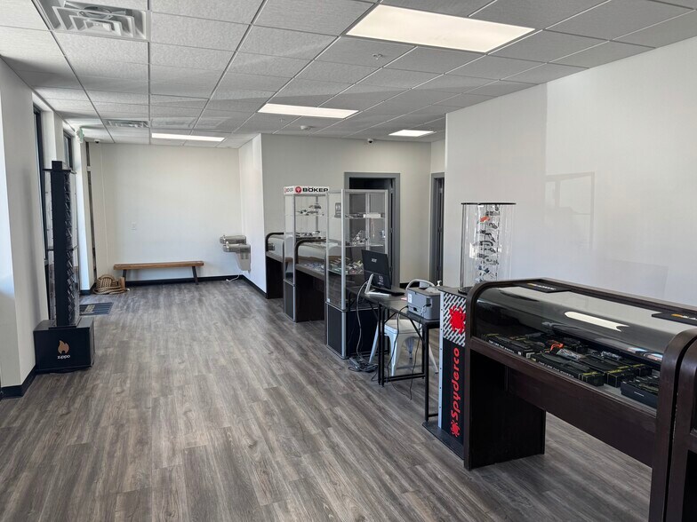 More Photos Of 8018 S Welby Park Dr, West Jordan Warehouse For Sale