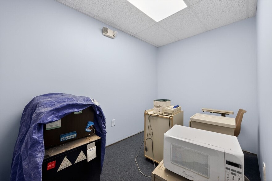 More Photos Of 3150 Willits Rd, Philadelphia Storefront Retail Office For Sale