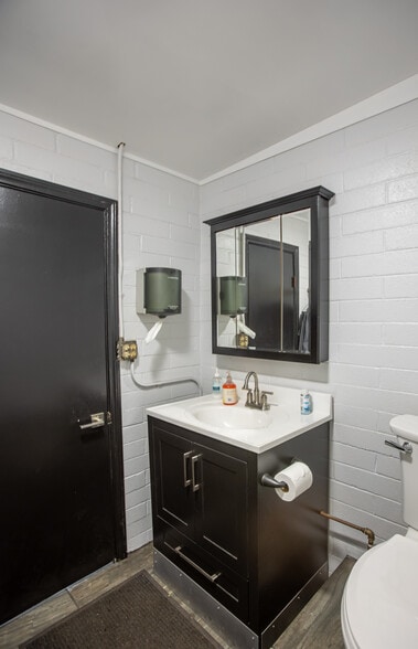 More Photos Of 17635 Arrow Blvd, Fontana Service For Sale