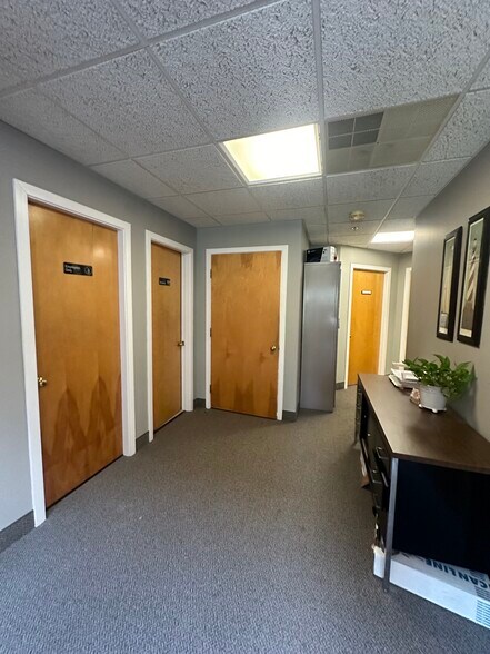 More Photos Of 873 Turnpike St, North Andover Office For Sale