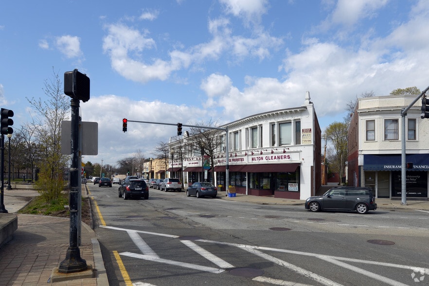 More Photos Of 356-380 Granite Ave, Milton Storefront Retail Office For Lease