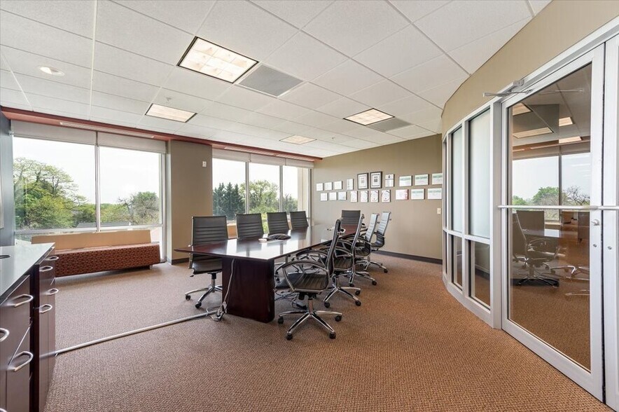 More Photos Of 200 Westgate Cir, Annapolis Office For Lease