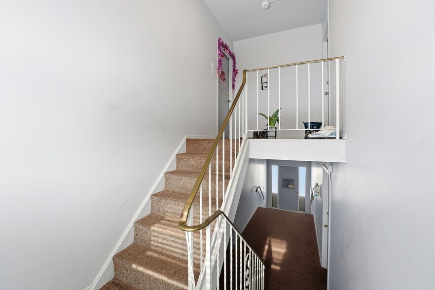 More Photos Of 128 Ninth Av, Brantford Apartments For Sale